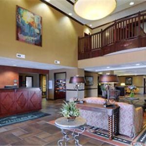 Big Country Hotel & Suites